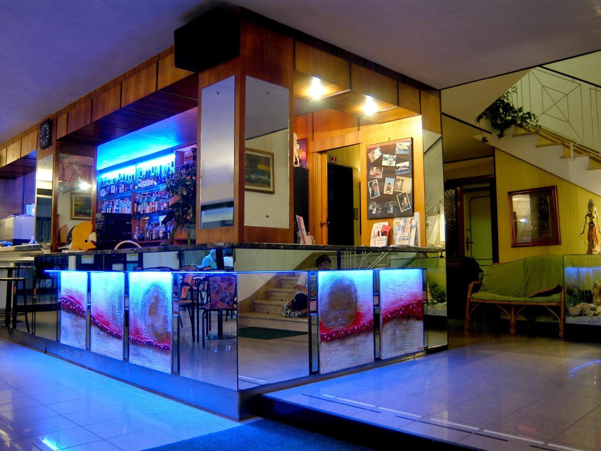 Hotel Continental Bellaria-Igea Marina Esterno foto